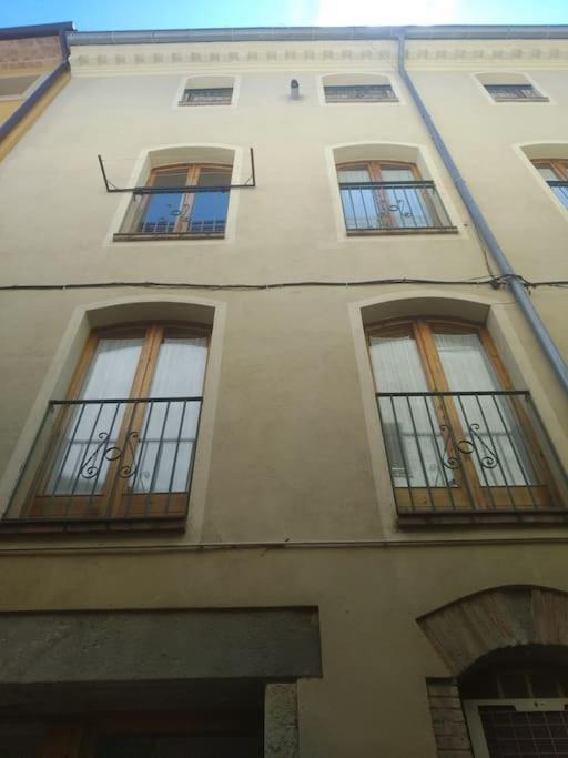 Apartament Can Mingu 2On Pis Besalú Екстериор снимка